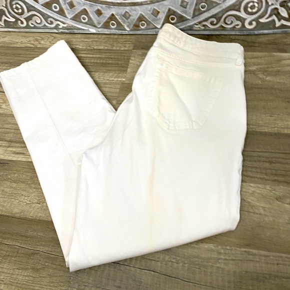 Charter Club Lexington Straight Cropped/Ankle White 12P - Picture 1 of 8